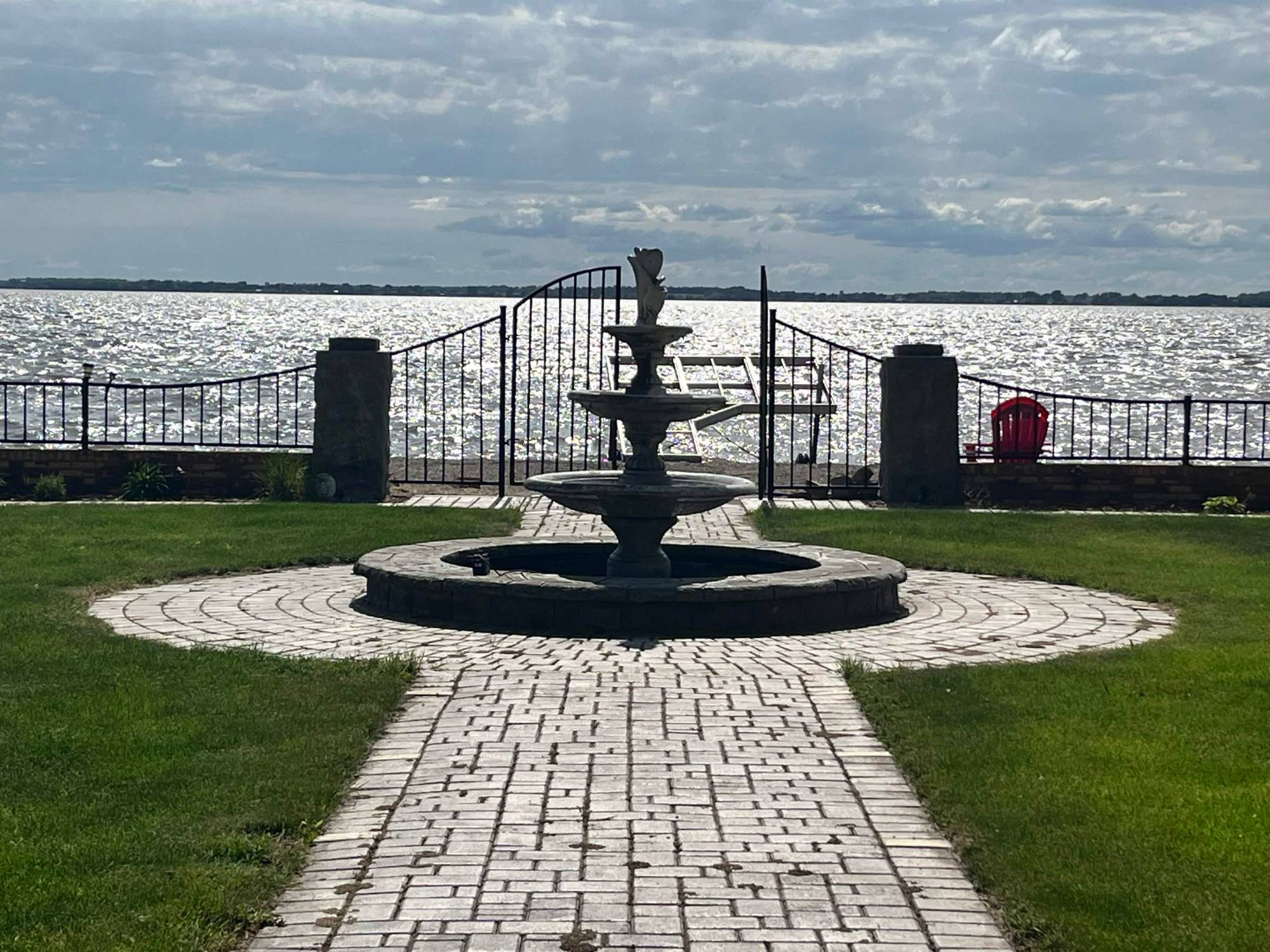 Fountain garden and gate to the lake